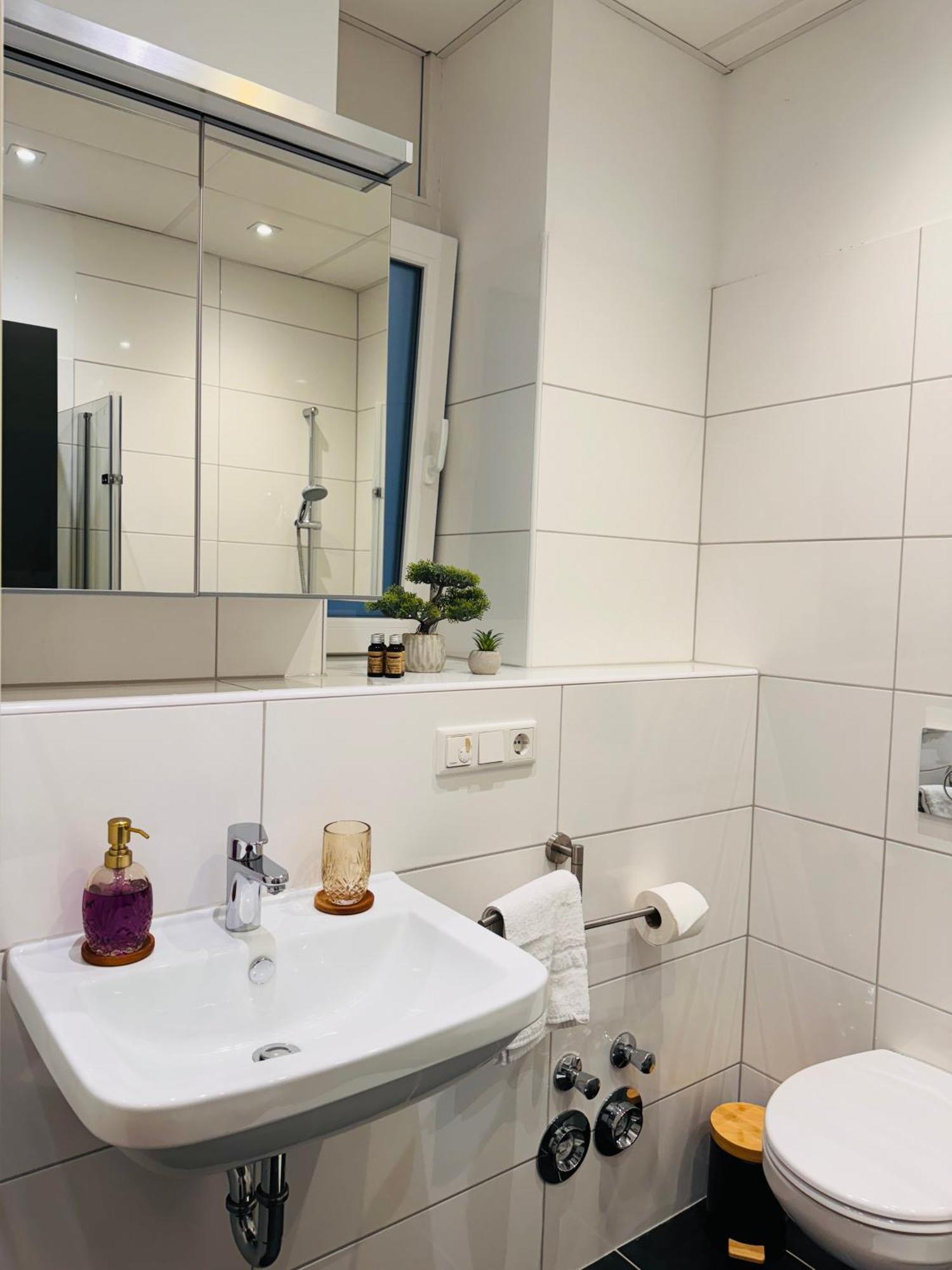 Klassen Stay - Designer Altbau Apartment Mit 2 Zimmer - Naehe Zentrum Und Rhein Coblenza Exterior foto